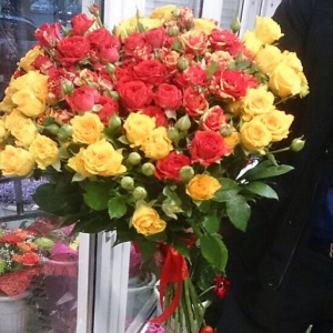 Праздничные букеты553