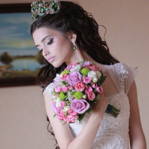 Букет невесты – это одна из важных составных частей всего облика невесты в целом.