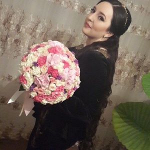 Форма, цвет и состав букета особенно точно передают характер невесты.