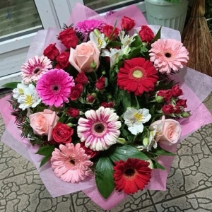 Праздничные букеты591