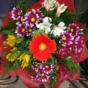 Праздничные букеты596