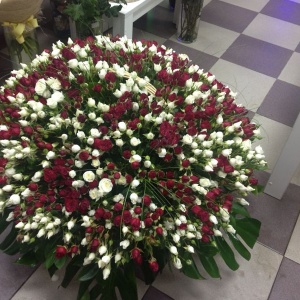 Корзины с цветами в Махачкале...108