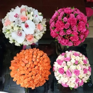 Замечательные цвета цветов)!