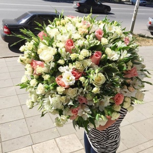 Подарочные букеты махачкала...2105