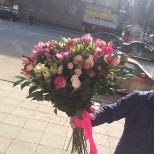 Букет жениха должен обвораживать и завораживать!