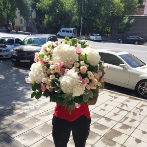 Подарочные букеты махачкала...2098