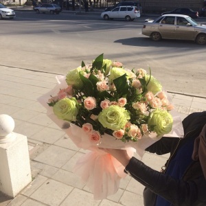 Праздничные букеты569